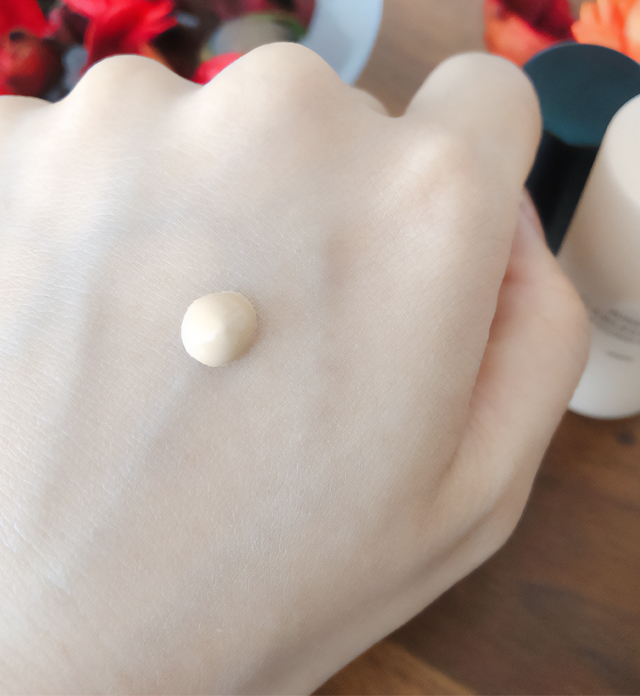 薬用リキッドファンデーション